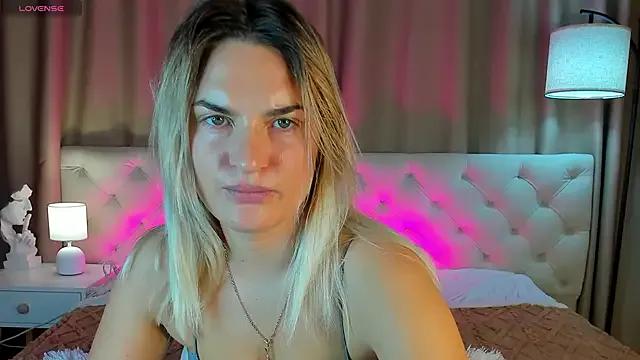 Checkout girls naked models with similar nickname. Cute sexy Free Models.