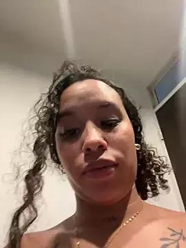 MarieLeon from StripChat is Freechat