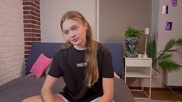 MarryLuz from StripChat