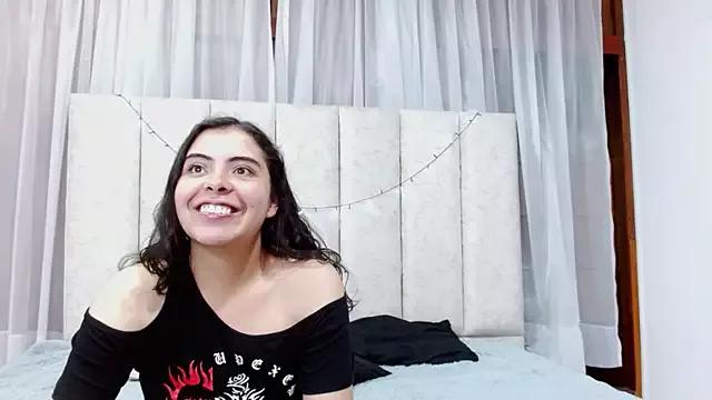 martinaandcoopercs from StripChat is Freechat