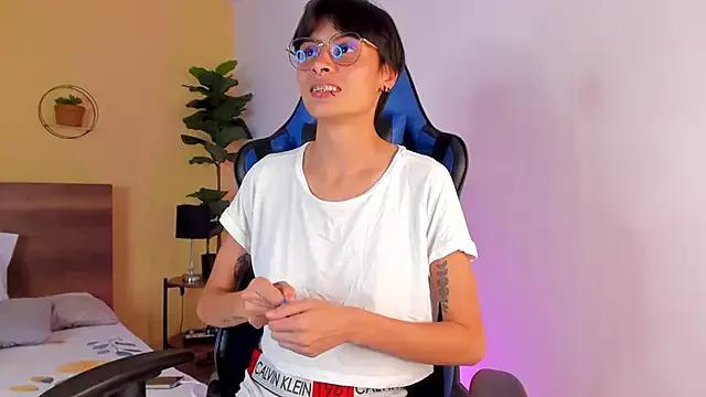 MartinnaGrecco from StripChat is Freechat