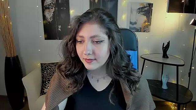 Mary_Miiller from StripChat is Freechat