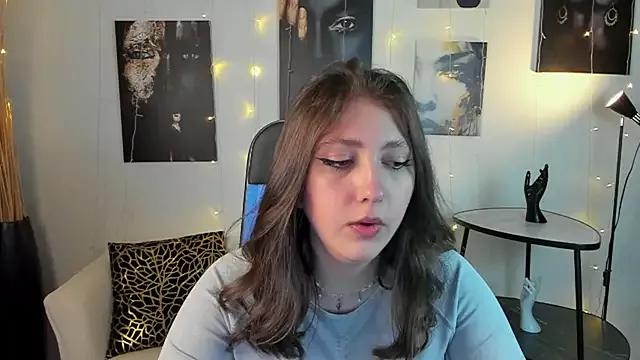 Mary_Miiller from StripChat is Freechat
