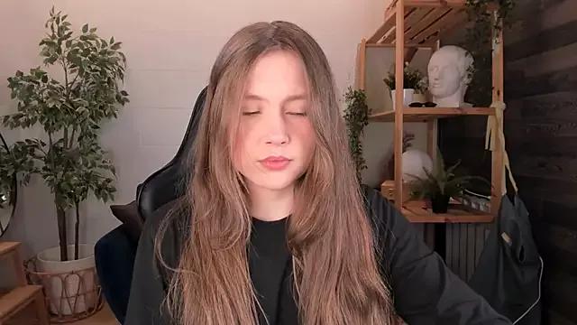 MaryannSoftt from StripChat is Freechat