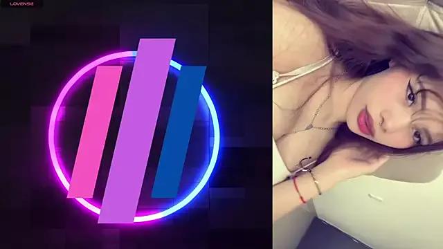 Marycollinsss from StripChat is Freechat