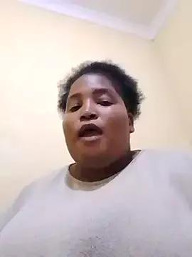 MassiveBoobsxxxx from StripChat is Freechat