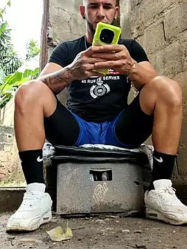 Master_pigdirty from StripChat is Freechat