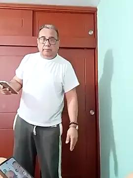 MATTHEW_MRANDA from StripChat is Freechat