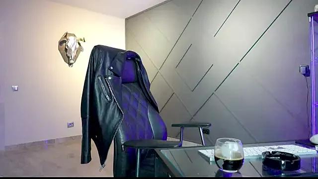 mattmasterss from StripChat is Freechat