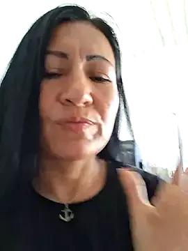 maturexxxnaughty from StripChat is Freechat