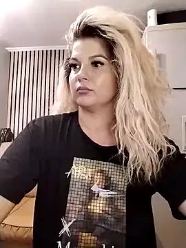 maya4love- from StripChat