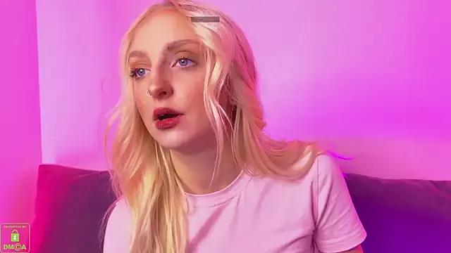 maya_snow from StripChat is Freechat