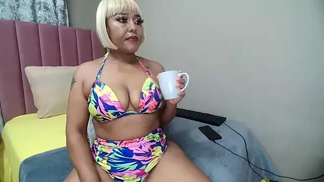 MayaMellow210 from StripChat is Freechat