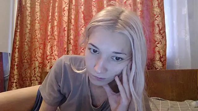 maybe_doll from StripChat is Freechat