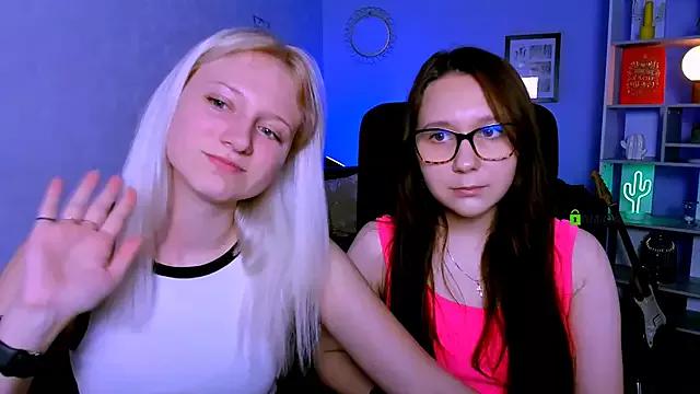 meddi_gold from StripChat