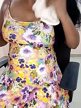 MEERAcle from StripChat is Freechat