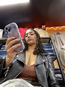 Megan_alanna from StripChat is Freechat