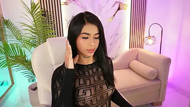 MeganLowell from StripChat is Freechat