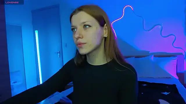 MeganNewCat from StripChat is Freechat