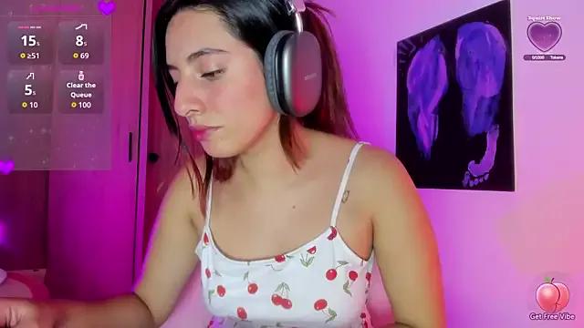 Meganthomson from StripChat is Freechat