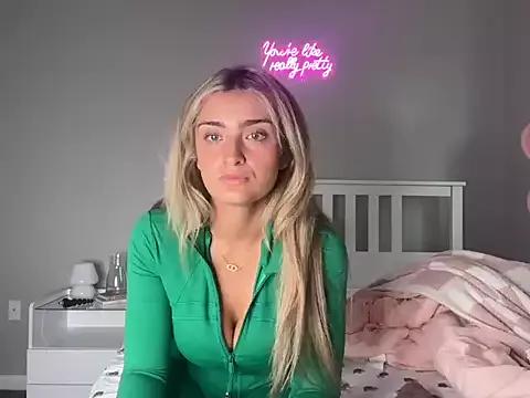 meggsworld from StripChat
