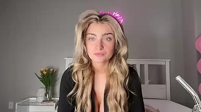 meggsworld from StripChat