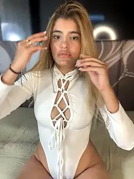 MelissaAlCapone from StripChat is Freechat