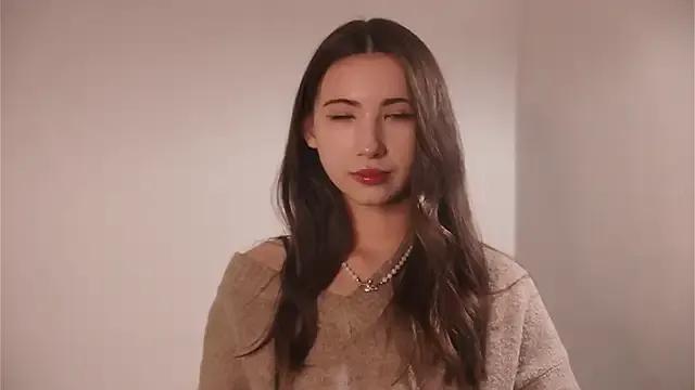 MellieBeachamp from StripChat is Freechat