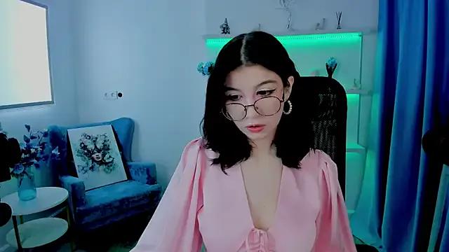 MeLLSawertyq from StripChat