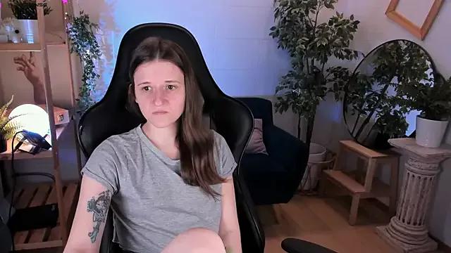 Melly_Shally from StripChat is Freechat