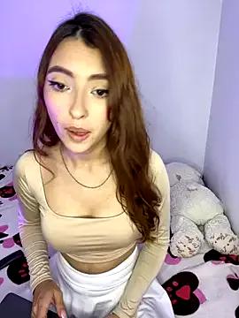Melody_rouxxx from StripChat is Freechat