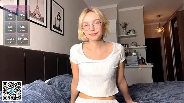 MelodyImam from StripChat is Freechat