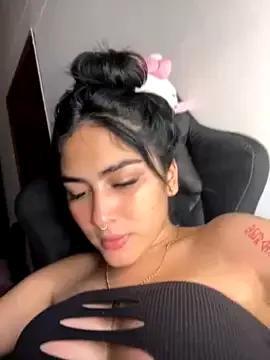 MennaLee from StripChat