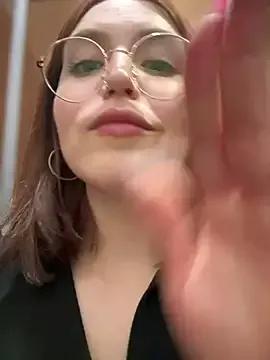 meow_girl from StripChat is Freechat