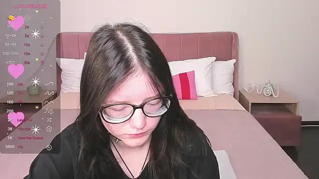 Mia_Cutieee from StripChat is Freechat