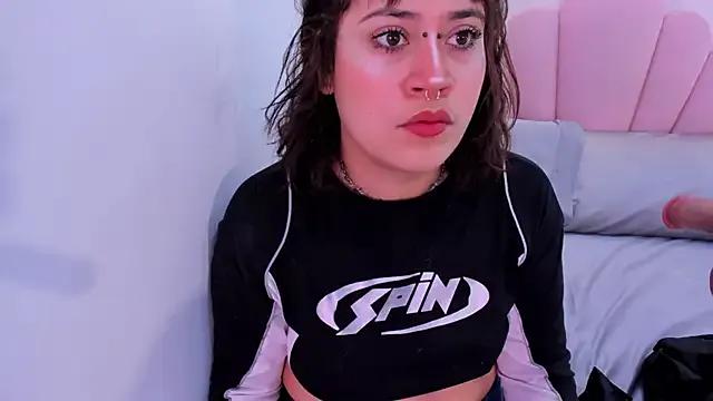 mia_yeager from StripChat is Freechat