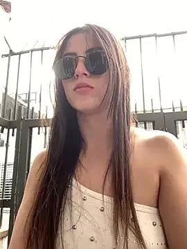 MiaLune_Pink from StripChat is Freechat