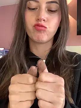 MiaLune_Pink from StripChat is Freechat