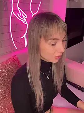 MiaMinx from StripChat