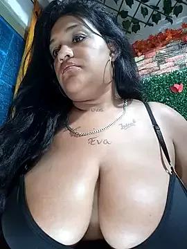 Michelle_Brito1 from StripChat is Freechat