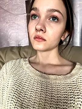 MichelleRoux from StripChat is Freechat