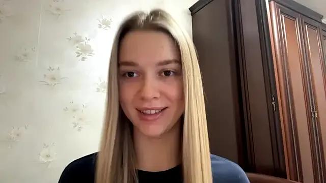 MichikoWienandt from StripChat is Freechat