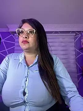 MiiaaJoness from StripChat