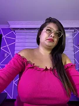 MiiaaJoness from StripChat