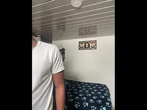 Mike_and_Rayan from StripChat is Freechat