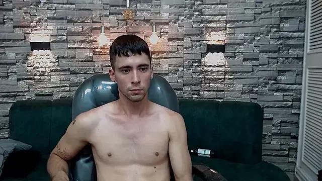 mike_whitee from StripChat is Freechat