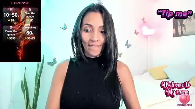 Mila-yang from StripChat is Freechat