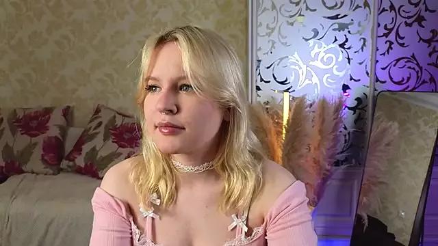 Mila_Lioness from StripChat is Freechat