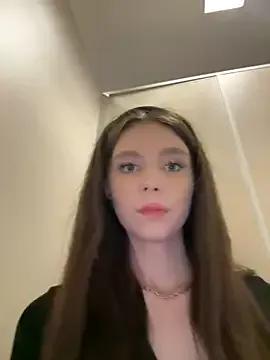 MilaBee from StripChat is Freechat
