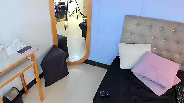 milavega_ from StripChat is Freechat